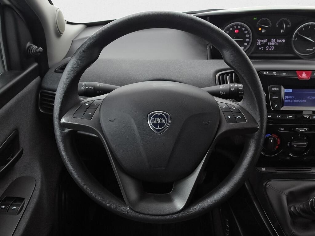 Lancia Ypsilon 1.2 Silver evo II 19