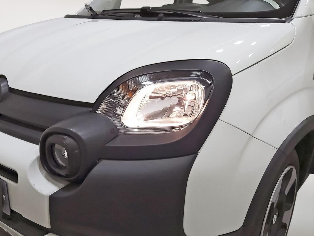 Fiat Panda Panda Cross 1.0 Hybrid 51kw (70CV) 30