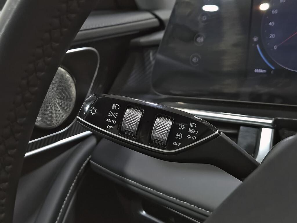 Ebro S700 1.6 TGDI Luxury 7 DCT 15