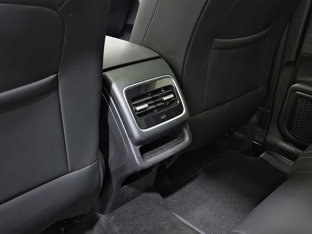 Ebro S700 1.6 TGDI Luxury 7 DCT 36