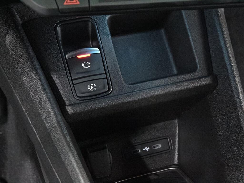 Nissan Micra Standard Range 4x2 N-Connecta 35