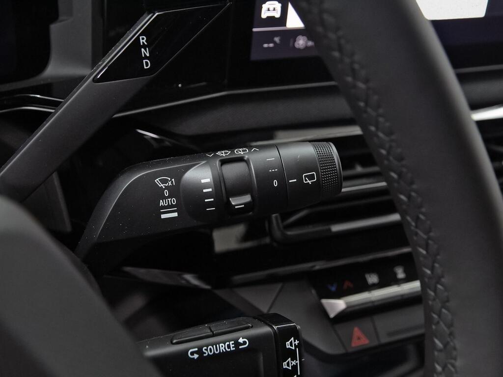 Nissan Micra Standard Range 4x2 N-Connecta 16