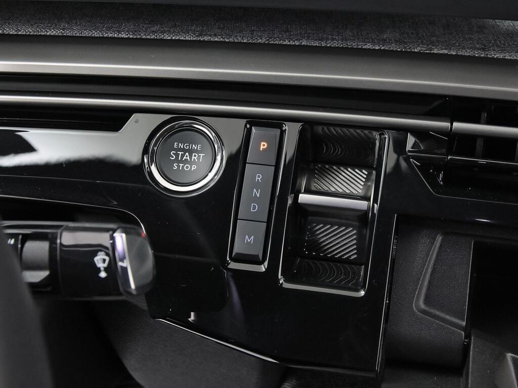 Peugeot 3008 Hybrid 1.2 100KW Allure eDCS6 20