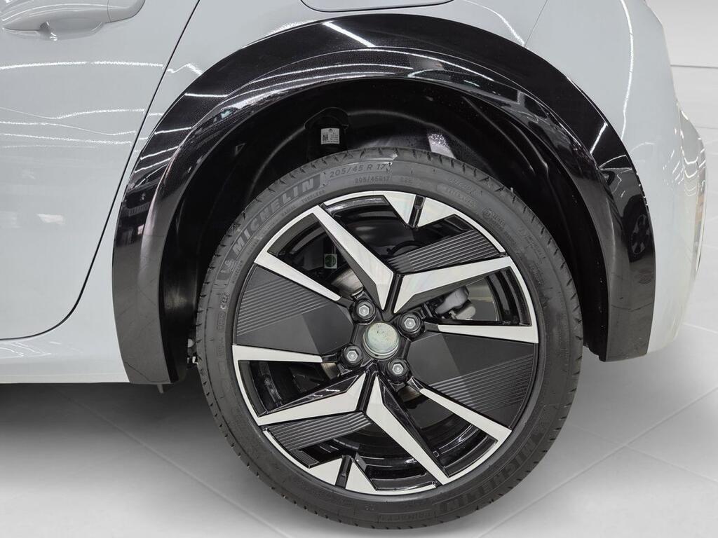 Peugeot 208 GT HYBRID 145 eDCS6 11