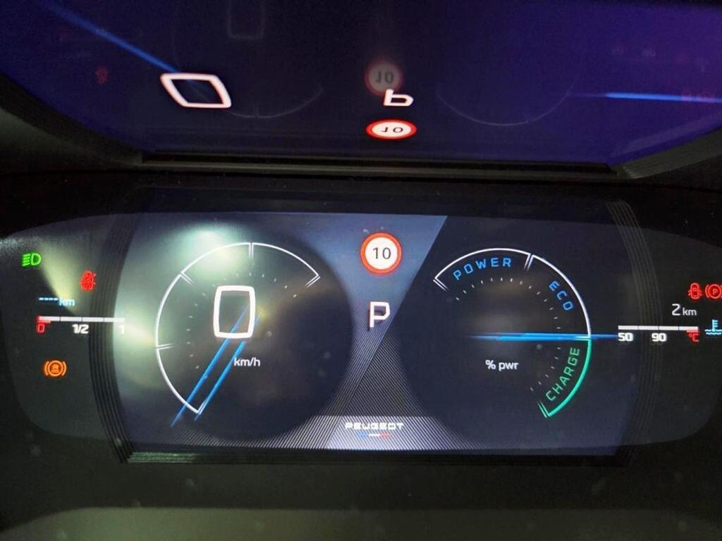 Peugeot 208 GT HYBRID 145 eDCS6 12