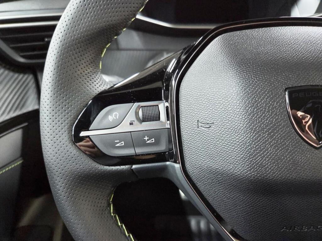 Peugeot 208 GT HYBRID 145 eDCS6 15