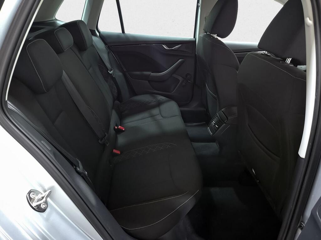 Skoda Kamiq 1.0 TSI 81kW (110CV) DSG Emotion 6