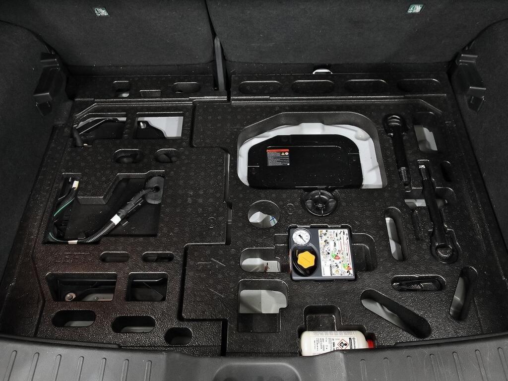 Nissan Juke 1.6 Hybrid 105kW(145CV) Première Edition 31