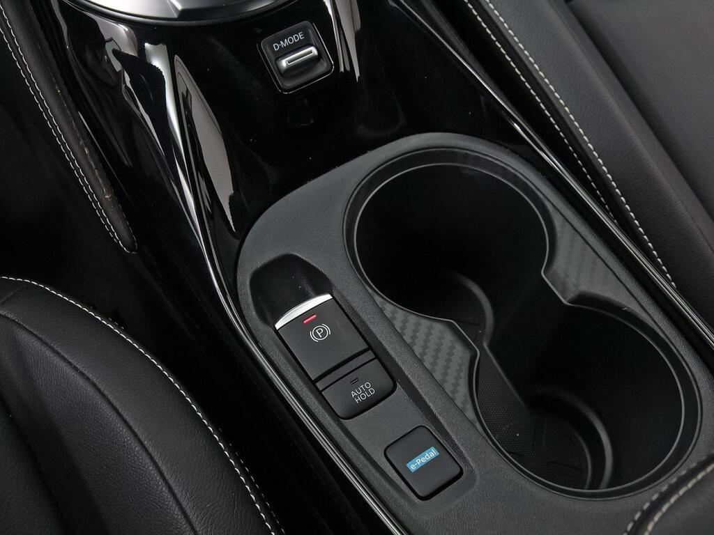 Nissan Juke 1.6 Hybrid 105kW(145CV) Première Edition 29