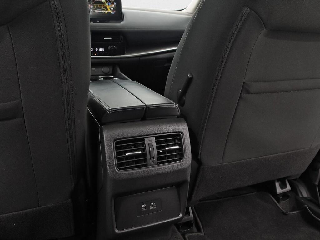 Nissan X-Trail 5pl 1.5 e-POWER 152kW 4x2 A/T N-Connecta 37