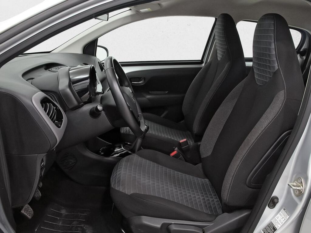 Peugeot 108 Allure VTi 52kW (72CV) 8