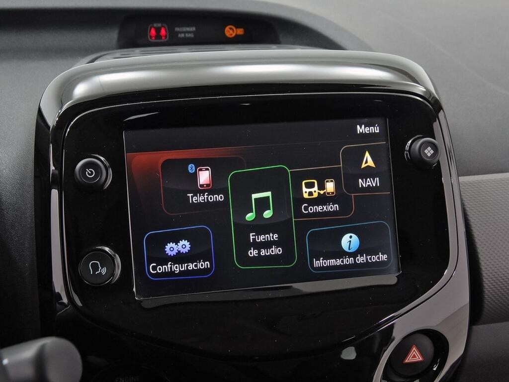 Peugeot 108 Allure VTi 52kW (72CV) 23