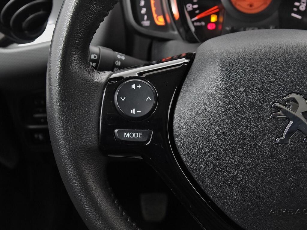 Peugeot 108 Allure VTi 52kW (72CV) 18