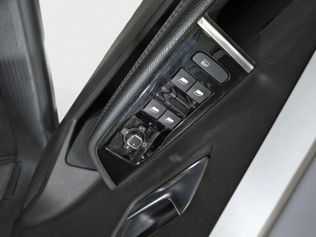 Opel Astra 1.5D DTH 96kW (130CV) Elegance Auto 11