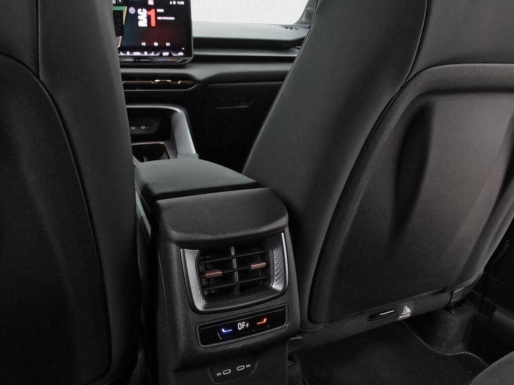 Cupra Terramar 1.5 TSI e-Hybrid 200kW (272 CV) VZ DSG 36