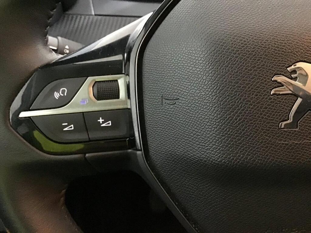 Peugeot 208 ALLURE 1.2 PURETECH 100 CV 5P 12