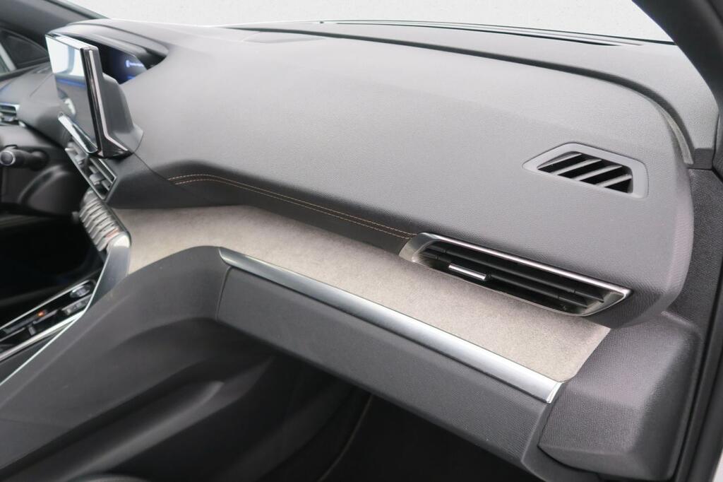 Peugeot 5008 GT 1.5 BLUEHDI 130 CV S&S AUTO 7 PLAZAS 5P 18