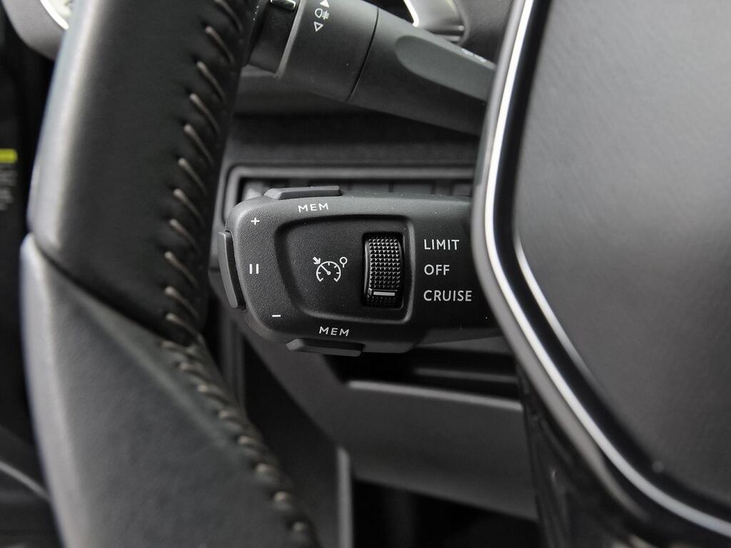 Peugeot 3008 1.2 PureTech 96KW S&S Allure Pack 16