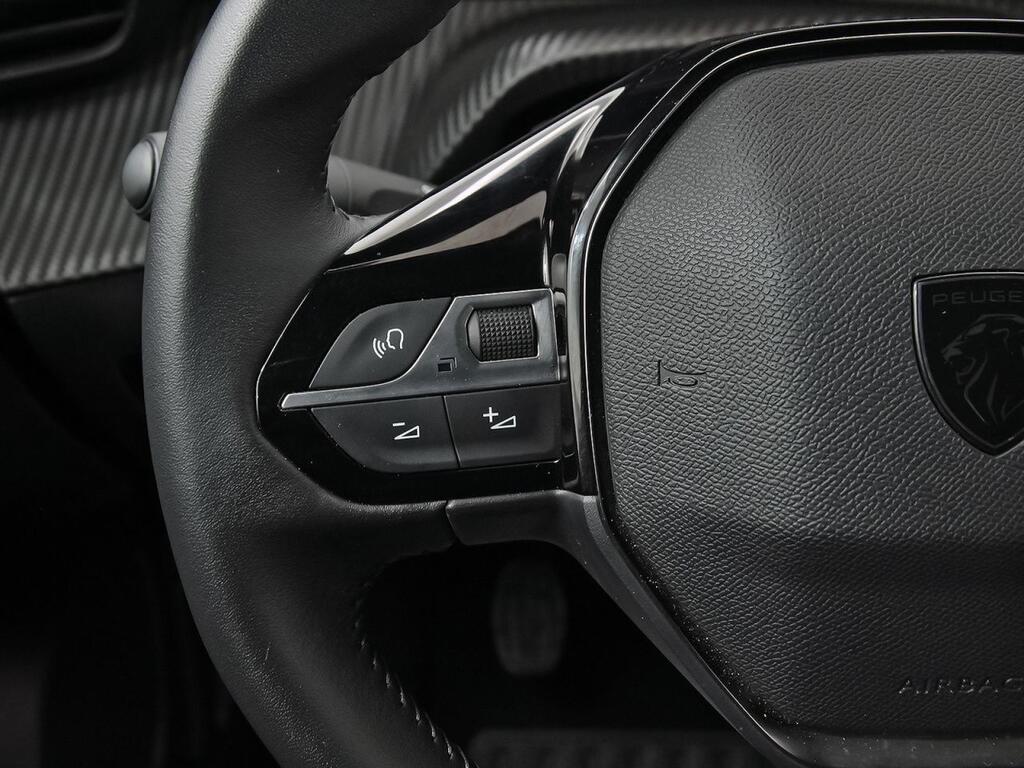 Peugeot 2008 Allure Puretech 100 S&S 6 Vel. MAN 19