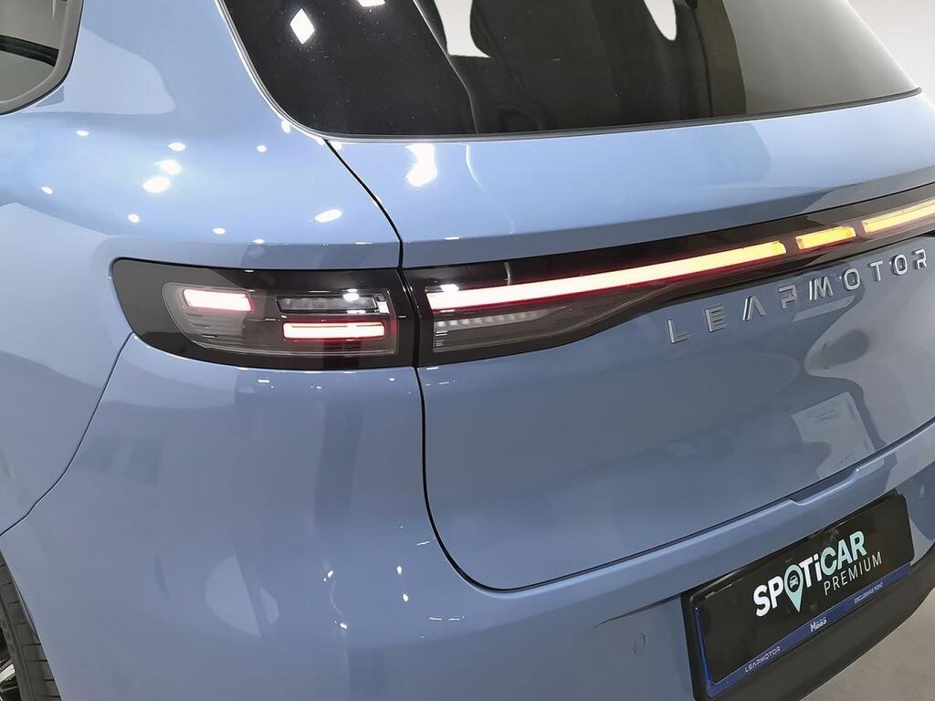 Leapmotor B10 B10 BEV 67.1kWh DesignProMax Auto 37