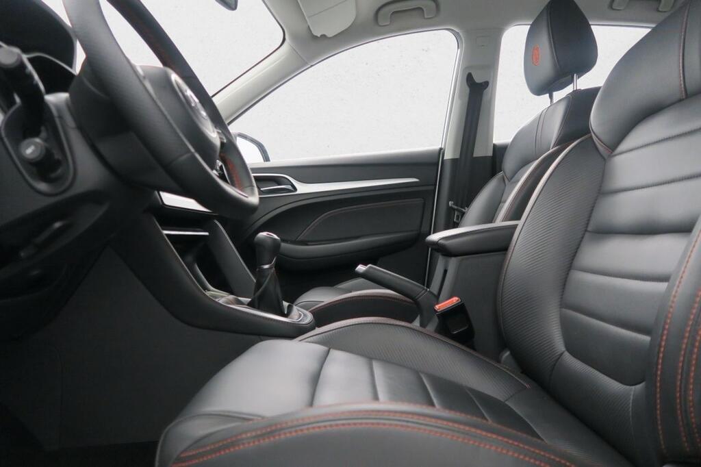 MG ZS LUXURY 1.0T 111 CV 5P 16
