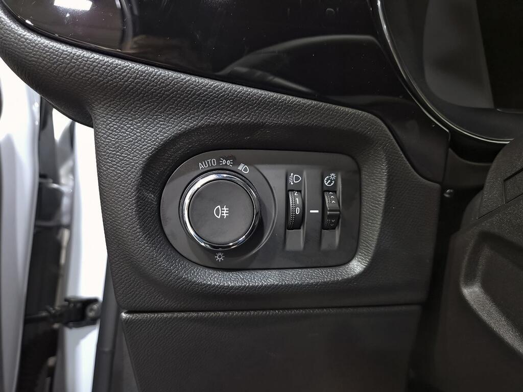 Opel Corsa 1.2T XHL 74KW GS 5P 13