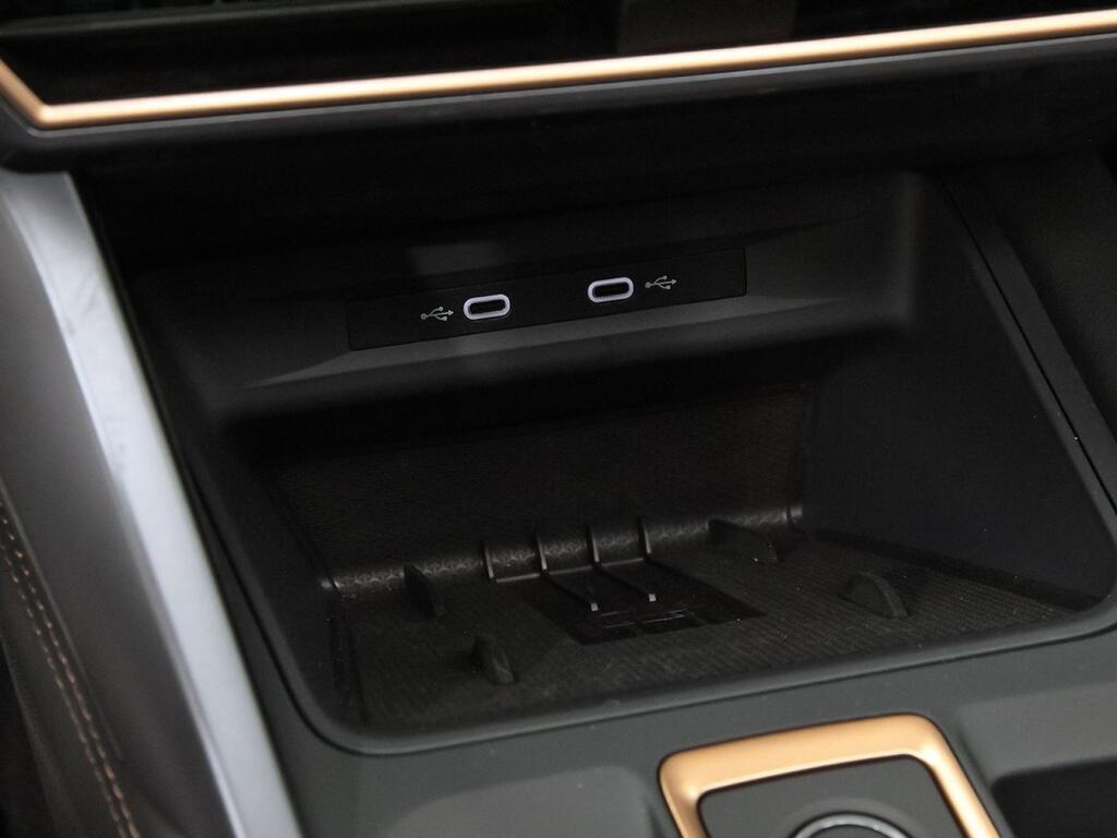 Cupra Formentor 1.5 TSI e-Hybrid 200kW (272 CV) VZ DSG 37