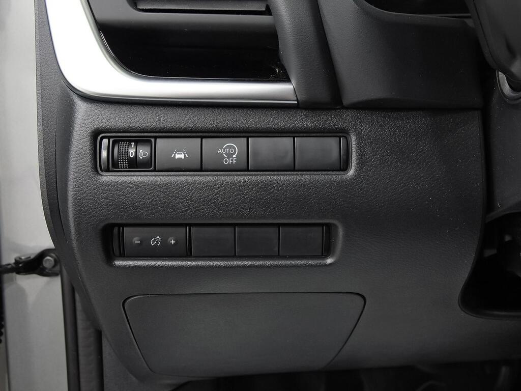 Nissan Qashqai DIG-T 103kW N-Connecta 13