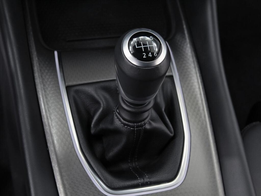 Nissan Qashqai DIG-T 103kW N-Connecta 31