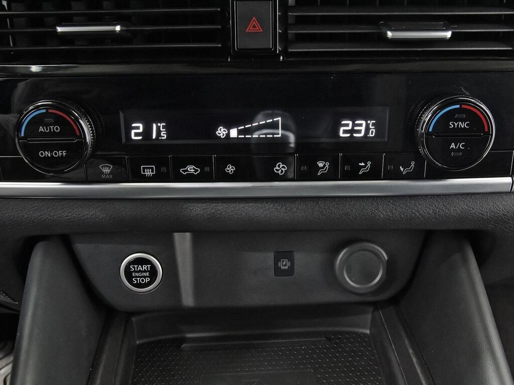 Nissan Qashqai DIG-T 103kW N-Connecta 29