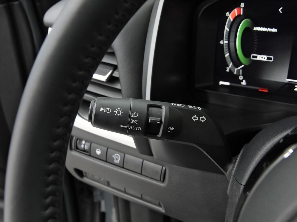 Nissan Qashqai DIG-T 103kW N-Connecta 14