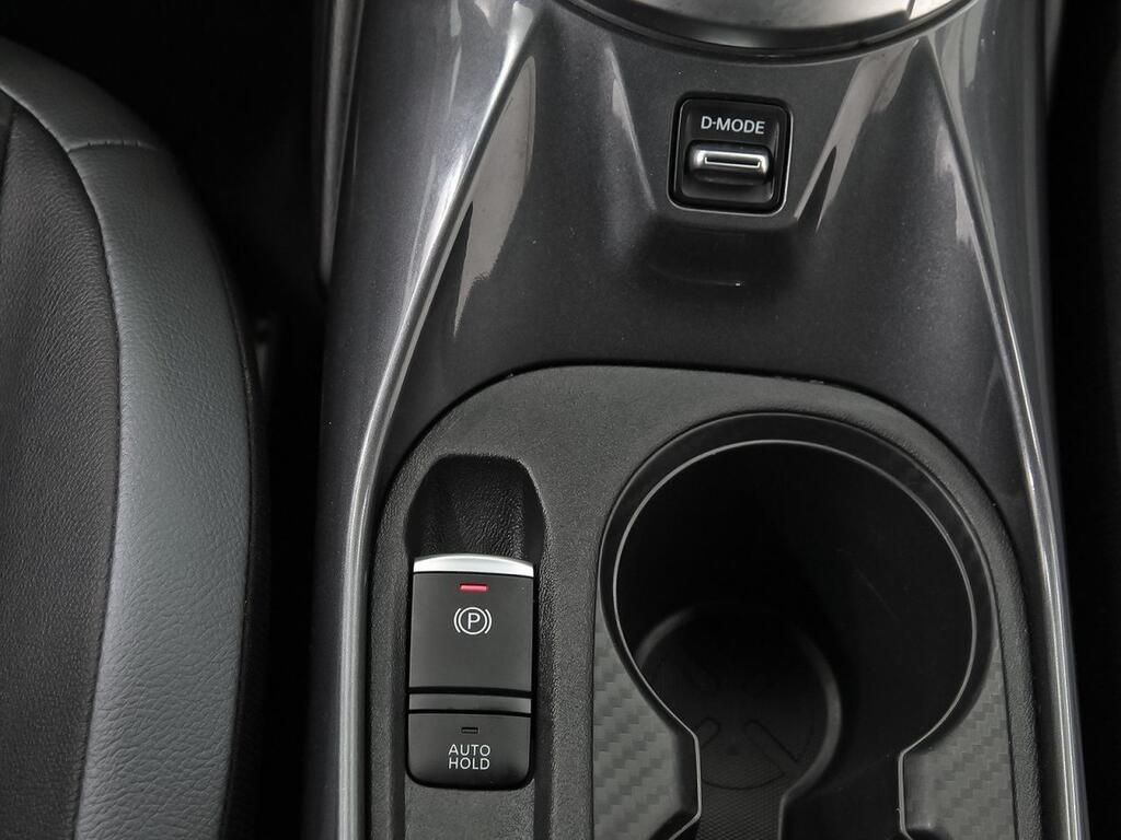 Nissan Juke DIG-T 84 kW (114 CV) 6M/T N-Connecta 29