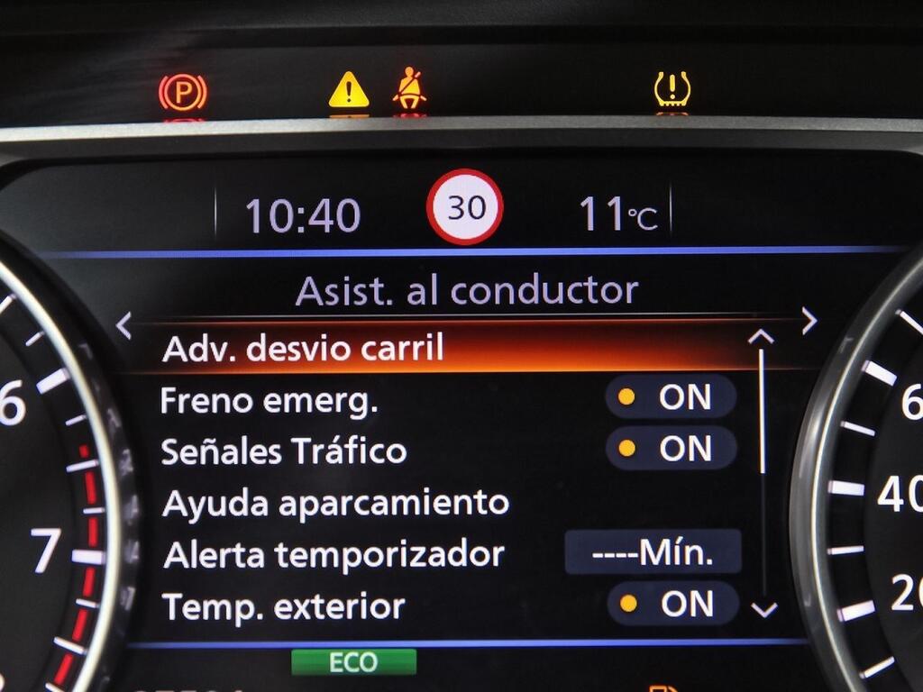 Nissan Juke DIG-T 84 kW (114 CV) 6M/T N-Connecta 26