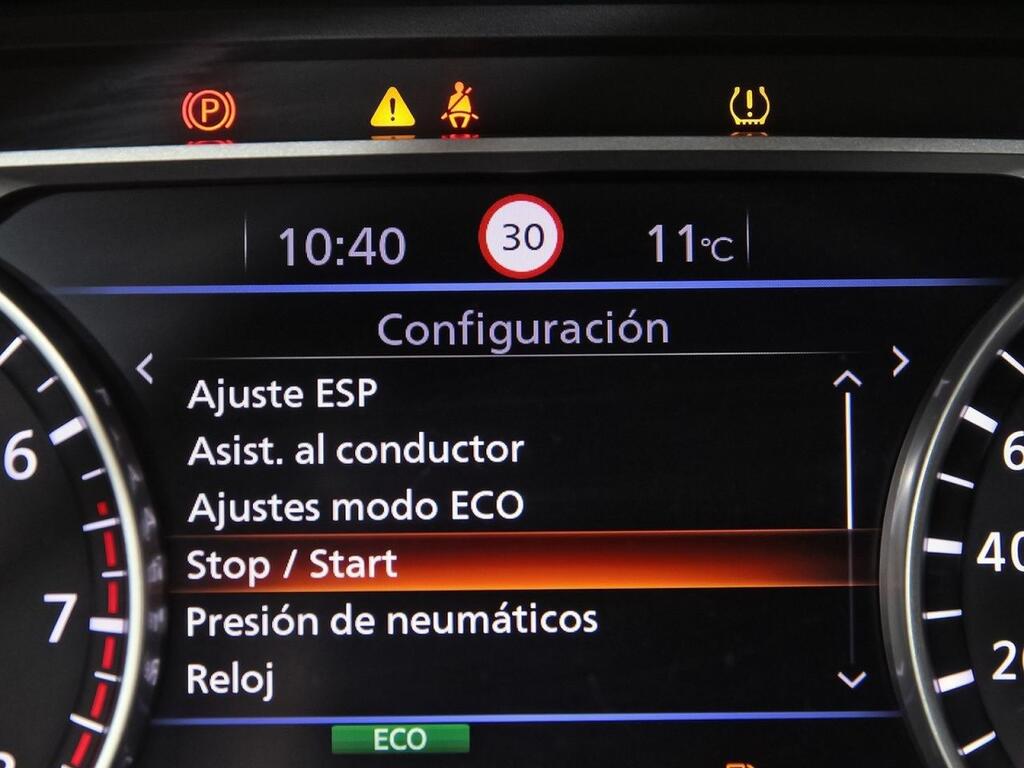 Nissan Juke DIG-T 84 kW (114 CV) 6M/T N-Connecta 27