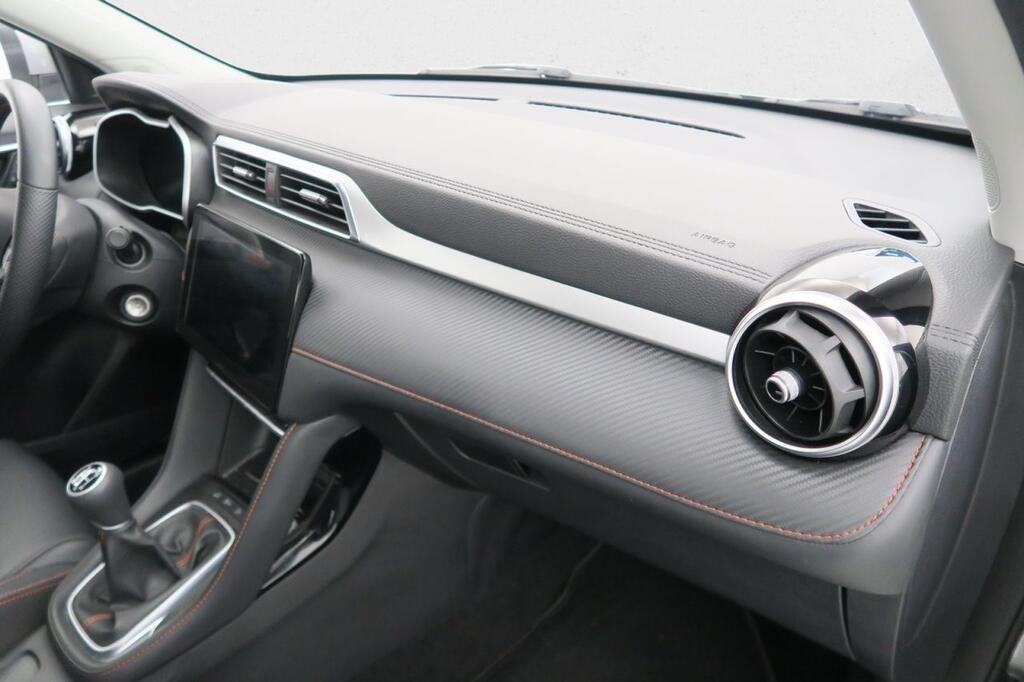 MG ZS LUXURY 1.0T 111 CV 5P 14