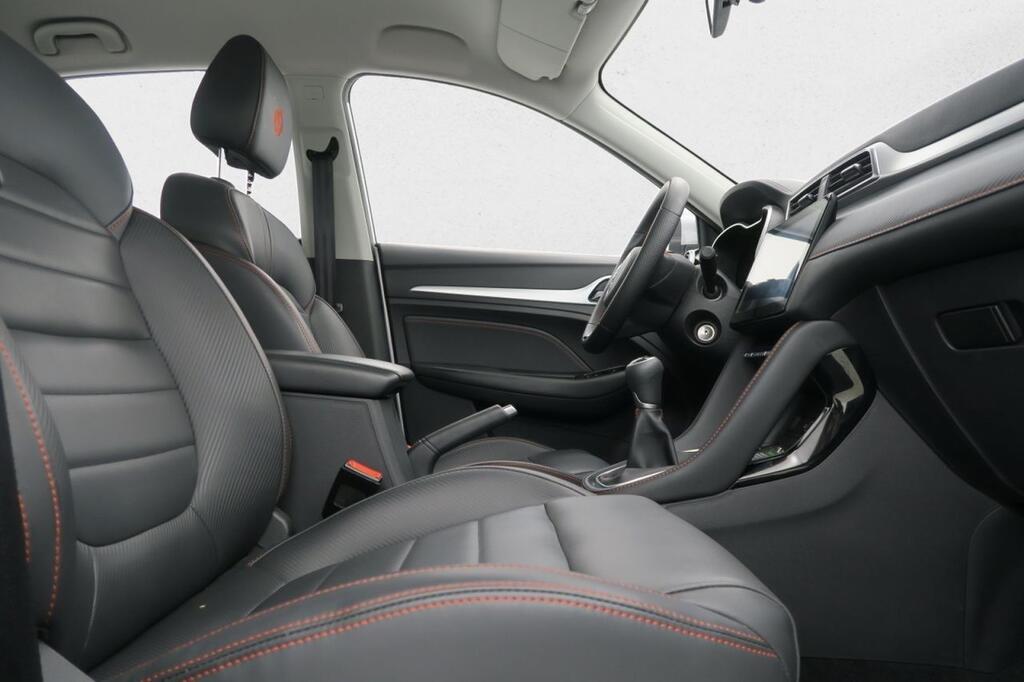 MG ZS LUXURY 1.0T 111 CV 5P 15