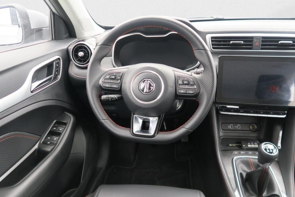 MG ZS LUXURY 1.0T 111 CV 5P 12