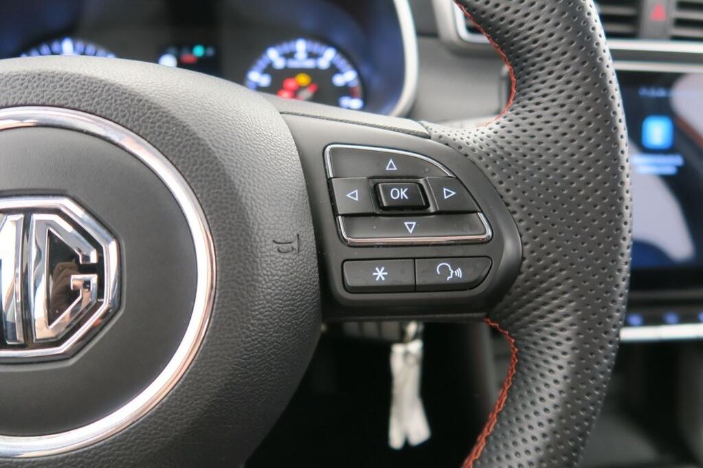 MG ZS COMFORT 1.5 106 CV 5P 13