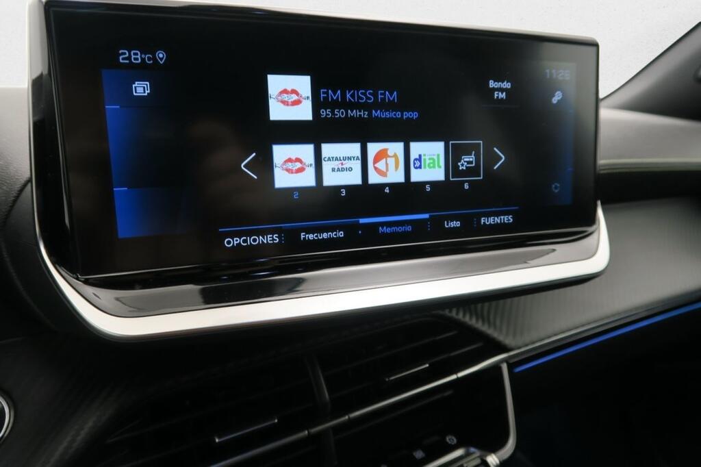 Peugeot 2008 GT 1.2 PURETECH 130CV AUTO 14