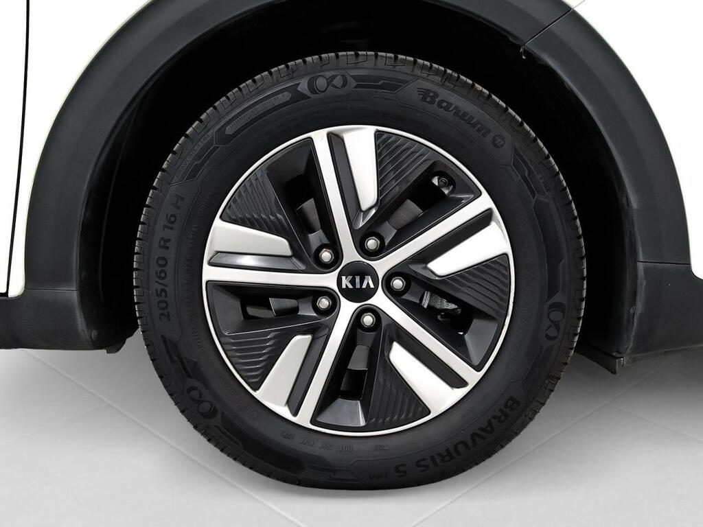 Kia Niro 1.6 GDi HEV 104kW (141CV) Drive 10