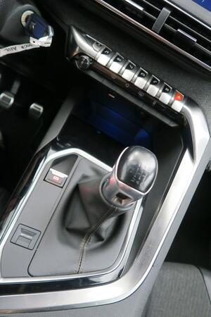 Peugeot 3008 1.2 PURETECH 96KW (130CV) GT LINE S&S 10