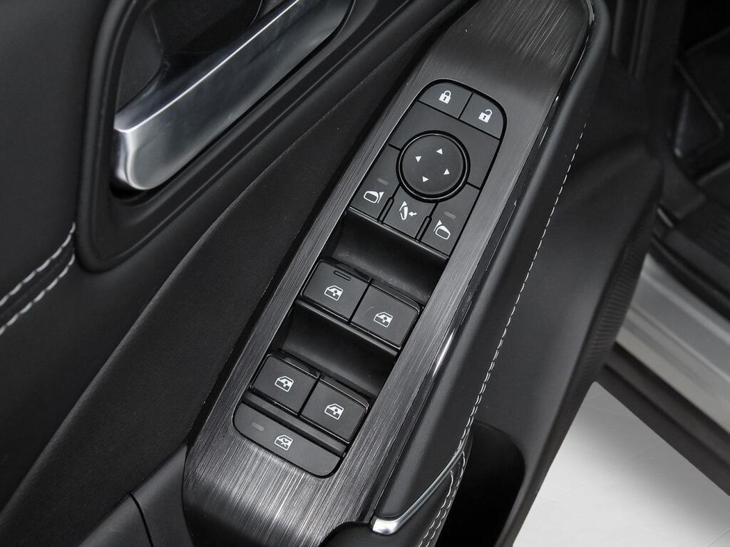 Nissan Qashqai DIG-T 116kW Xtronic N-Connecta 12