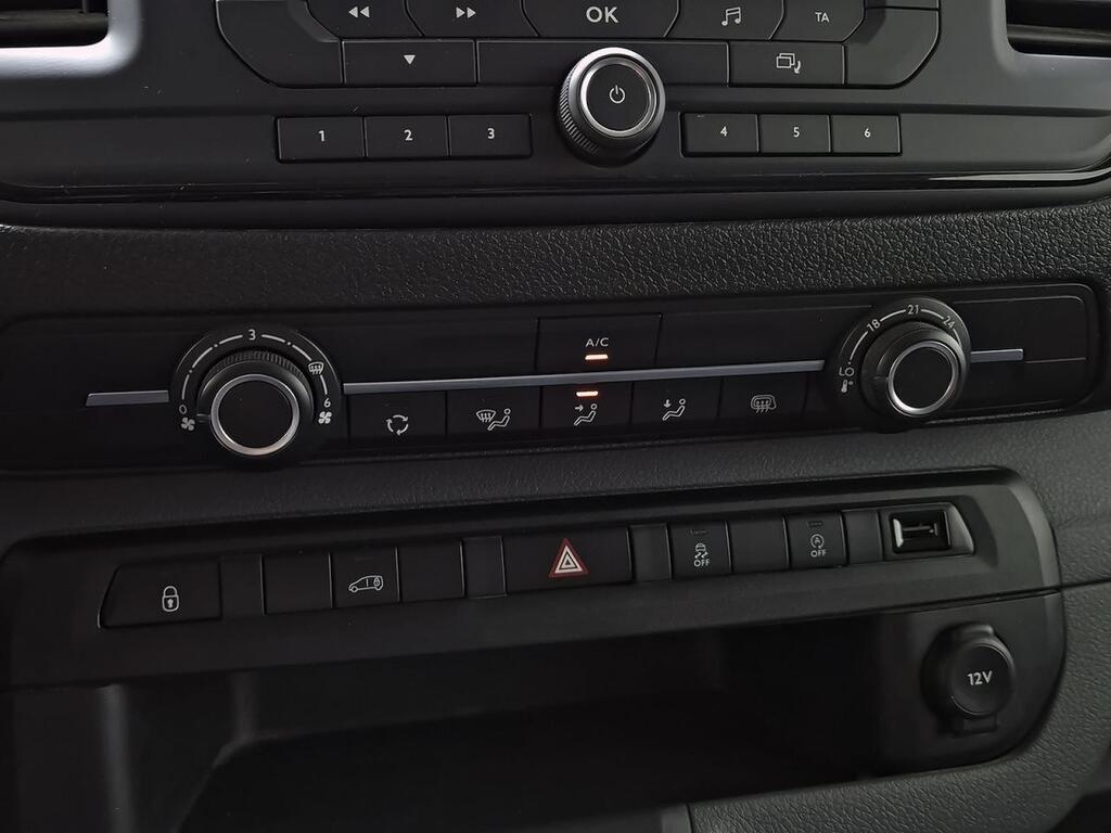 Citroën Jumpy FURGON 1.5 BLUEHDI 120 S&S M CONTROL 4P 21