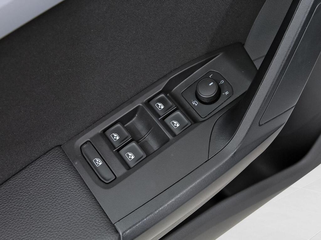 Seat Ibiza 1.0 TSI 85kW (115CV) FR Salta 10