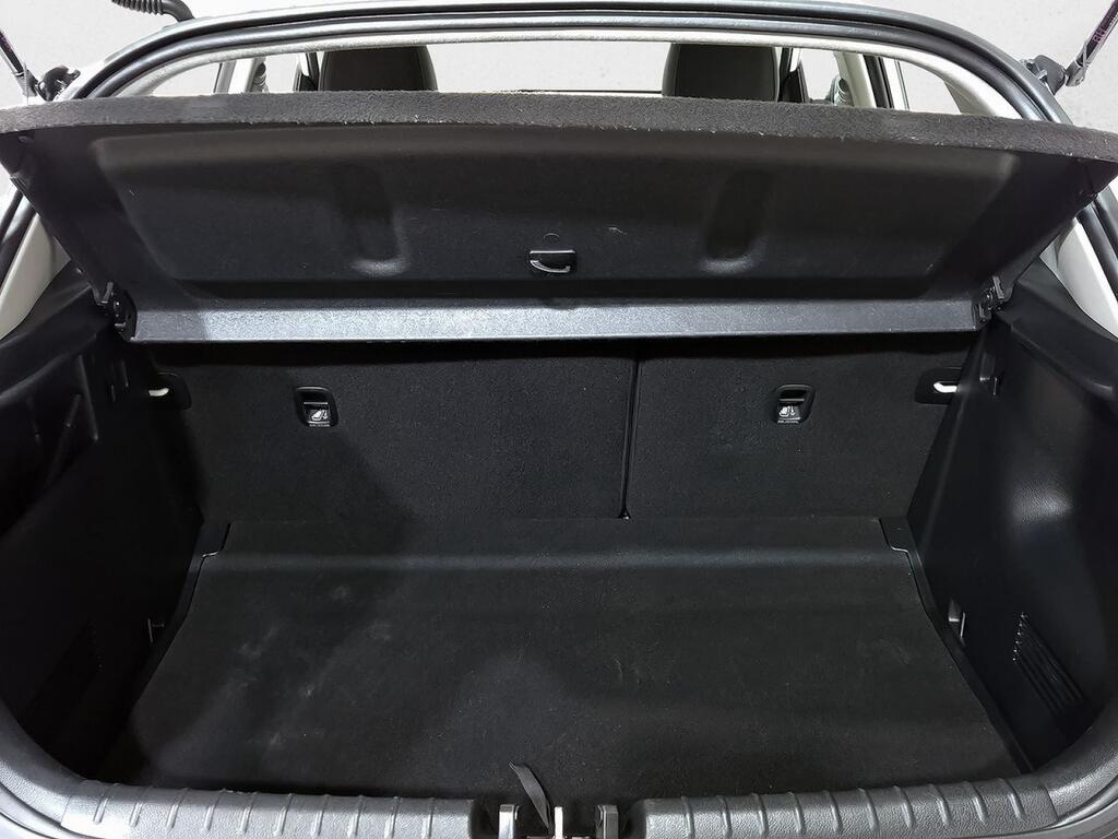 Kia Stonic 1.0 T-GDi 74kW (100CV) MHEV iMT Drive 9