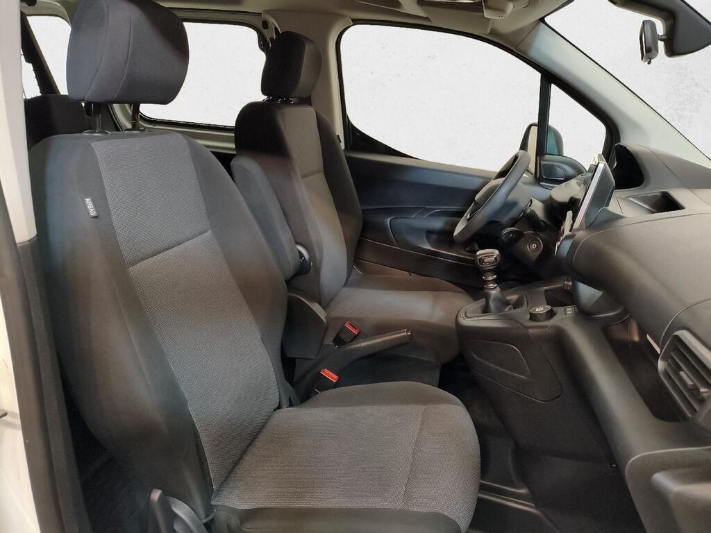 Peugeot Partner *PARTNER DANGEL 1.5 BLUEHDI 130 4WD STANDARD DC 4P 7