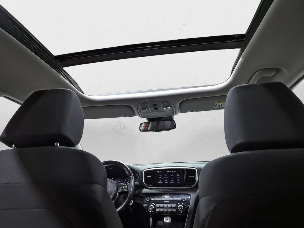 Kia Sportage 1.6 MHEV Black Edition 100kW (136CV) 4x2 31