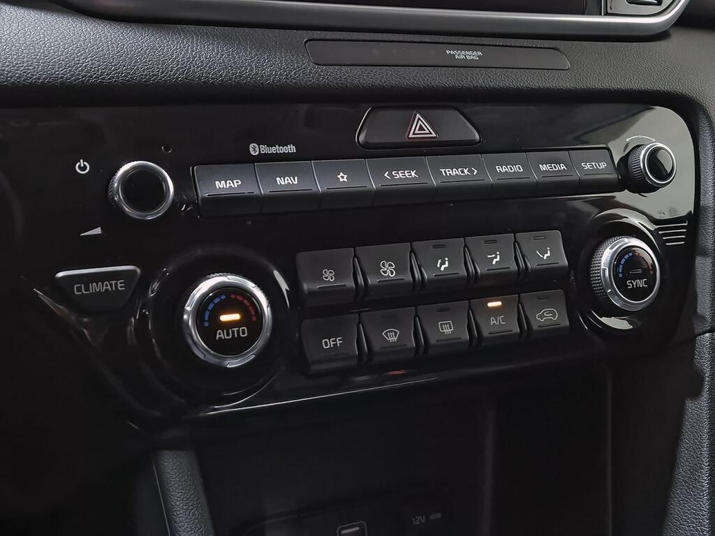 Kia Sportage 1.6 MHEV Black Edition 100kW (136CV) 4x2 27