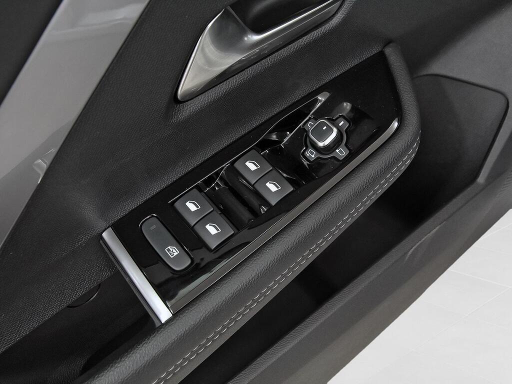 Opel Astra 1.2T XHT 96kW (130CV) GS 13