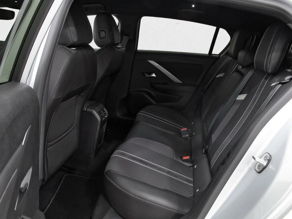 Opel Astra 1.2T XHT 96kW (130CV) GS 9